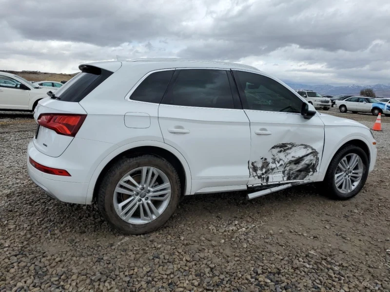 Audi Q5, снимка 5 - Автомобили и джипове - 48720214