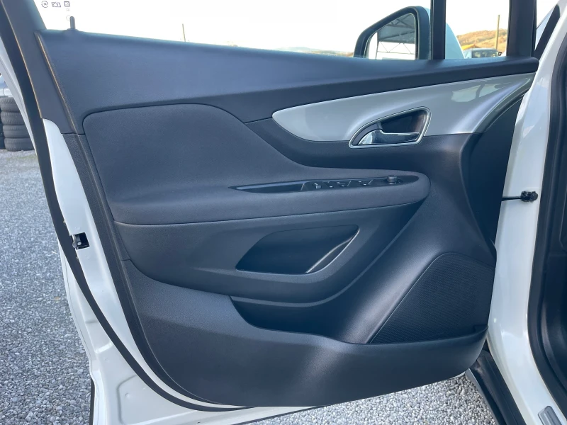 Opel Mokka Bqla PERLA! UNIKAT!! 180k KM!!!, снимка 15 - Автомобили и джипове - 52940883