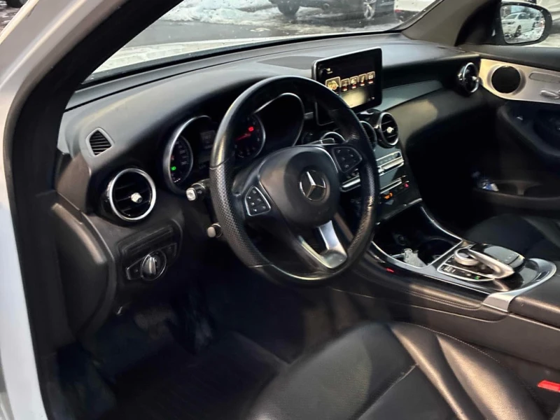 Mercedes-Benz GLC 300 2017 * CARFAX * БЕЗ ПЪРВОНАЧАЛНА ВНОСКА, снимка 8 - Автомобили и джипове - 53049753