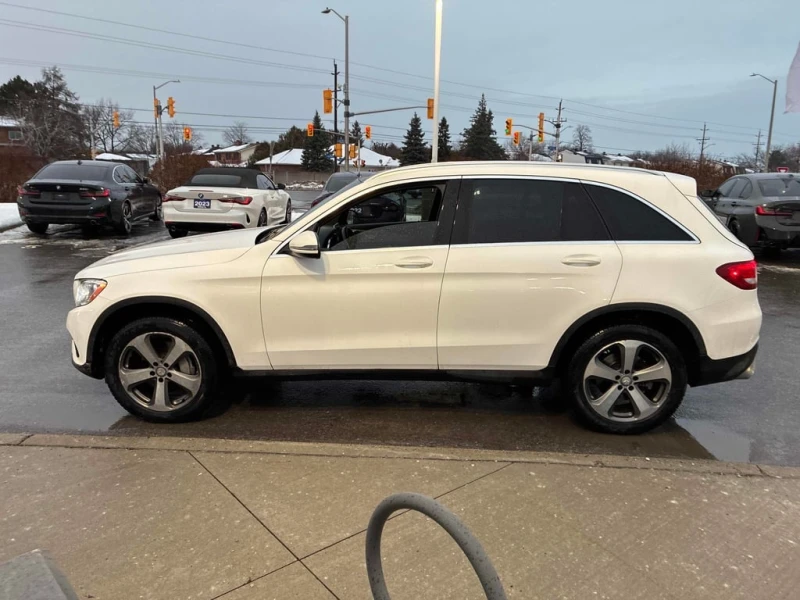 Mercedes-Benz GLC 300 2017 * CARFAX * БЕЗ ПЪРВОНАЧАЛНА ВНОСКА, снимка 3 - Автомобили и джипове - 53049753