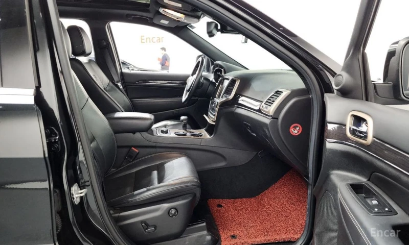 Jeep Grand cherokee, снимка 11 - Автомобили и джипове - 53486366