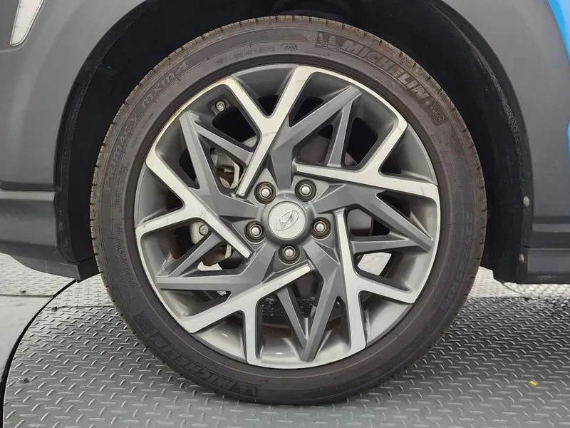 Hyundai Kona Premium Special, снимка 5 - Автомобили и джипове - 56354819