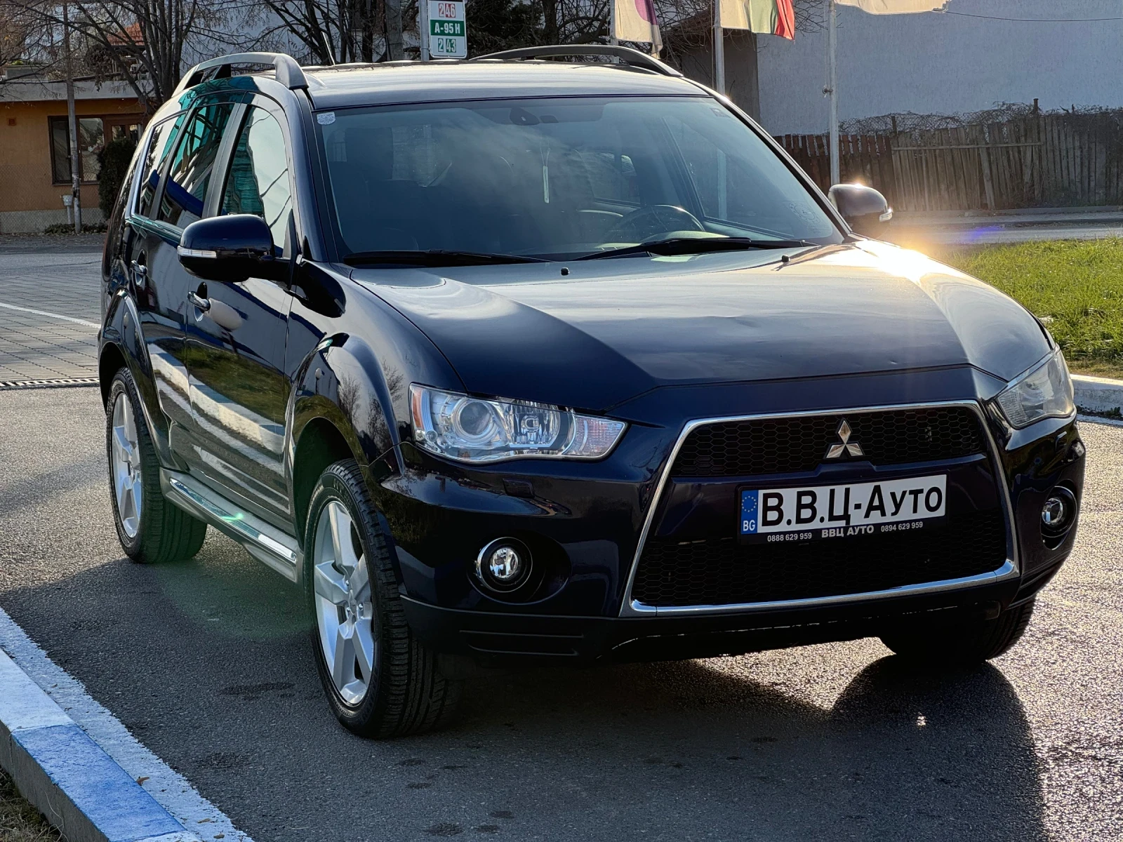 Mitsubishi Outlander 2.2DI-D 4x4 7-местен - изображение 3