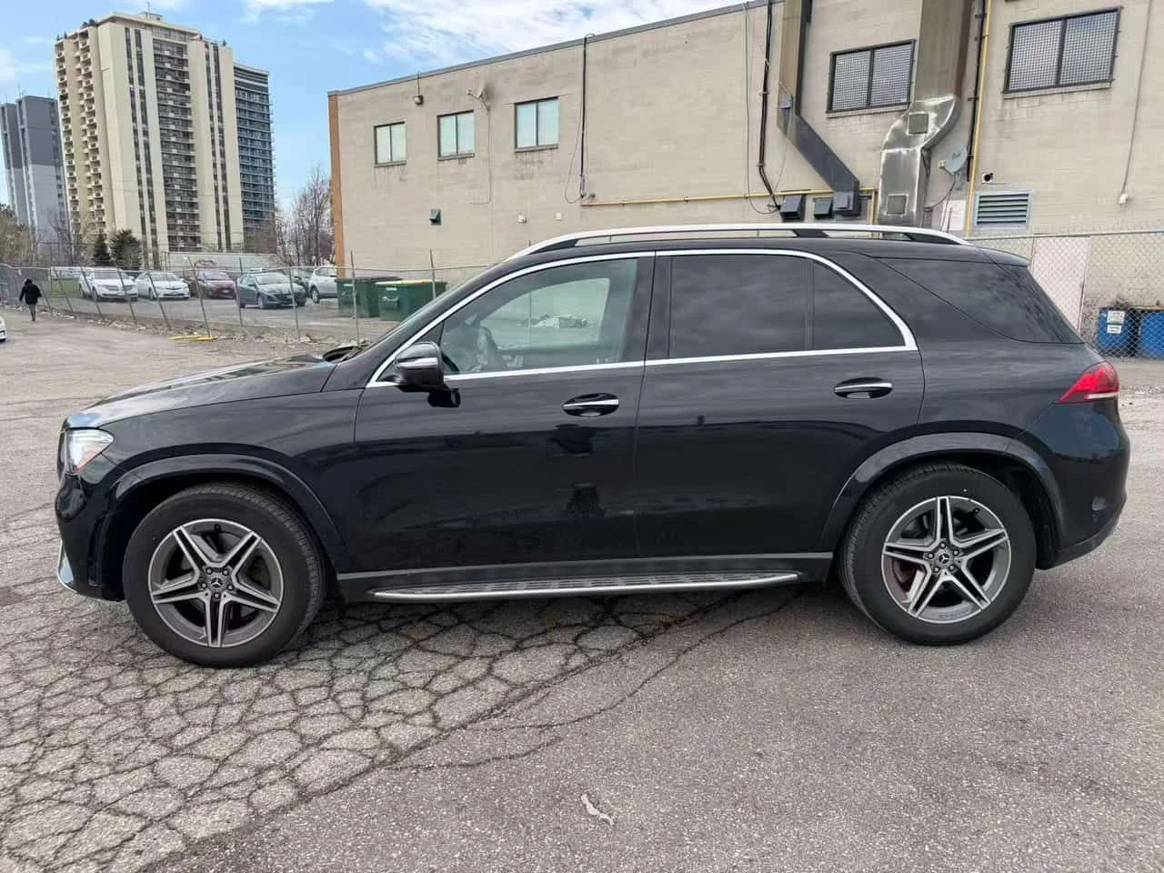 Mercedes-Benz GLE 450 /DISTRONIC /360/BURMESTER, снимка 2 - Автомобили и джипове - 54156901