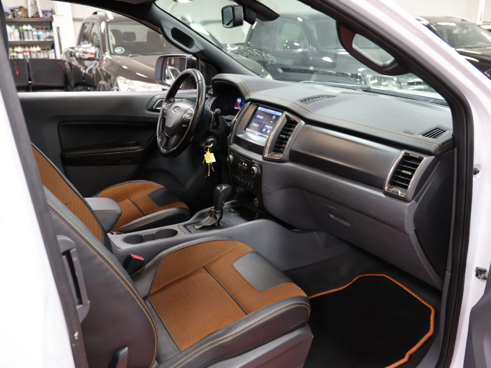 Ford Ranger Wildtrak | 3.2d | Automatic | Extracab, снимка 12 - Автомобили и джипове - 54857213