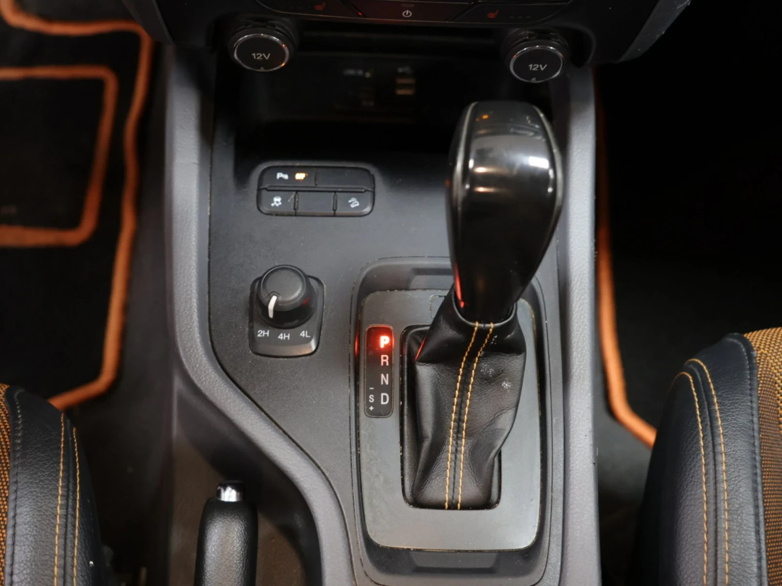 Ford Ranger Wildtrak | 3.2d | Automatic | Extracab, снимка 14 - Автомобили и джипове - 54857213