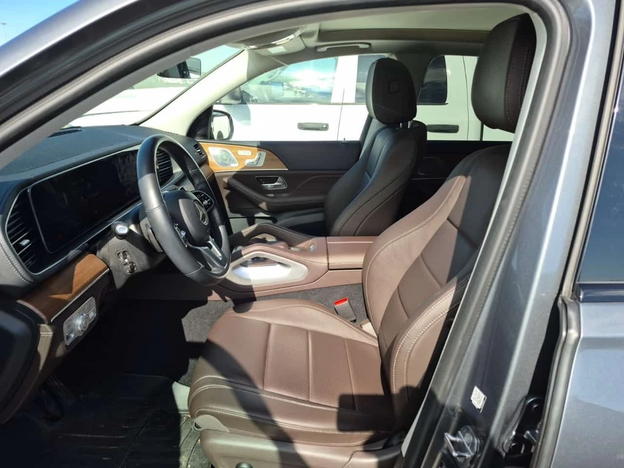 Mercedes-Benz GLE 350 BURMESTER| DISTRONIC| PANO| ПАМЕТ| , снимка 7 - Автомобили и джипове - 55049873