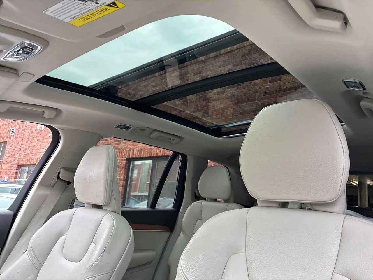 Volvo Xc90 * Momentum * CARFAX * БЕЗ ПЪРВОНАЧАЛНА ВНОСКА, снимка 11 - Автомобили и джипове - 55395496