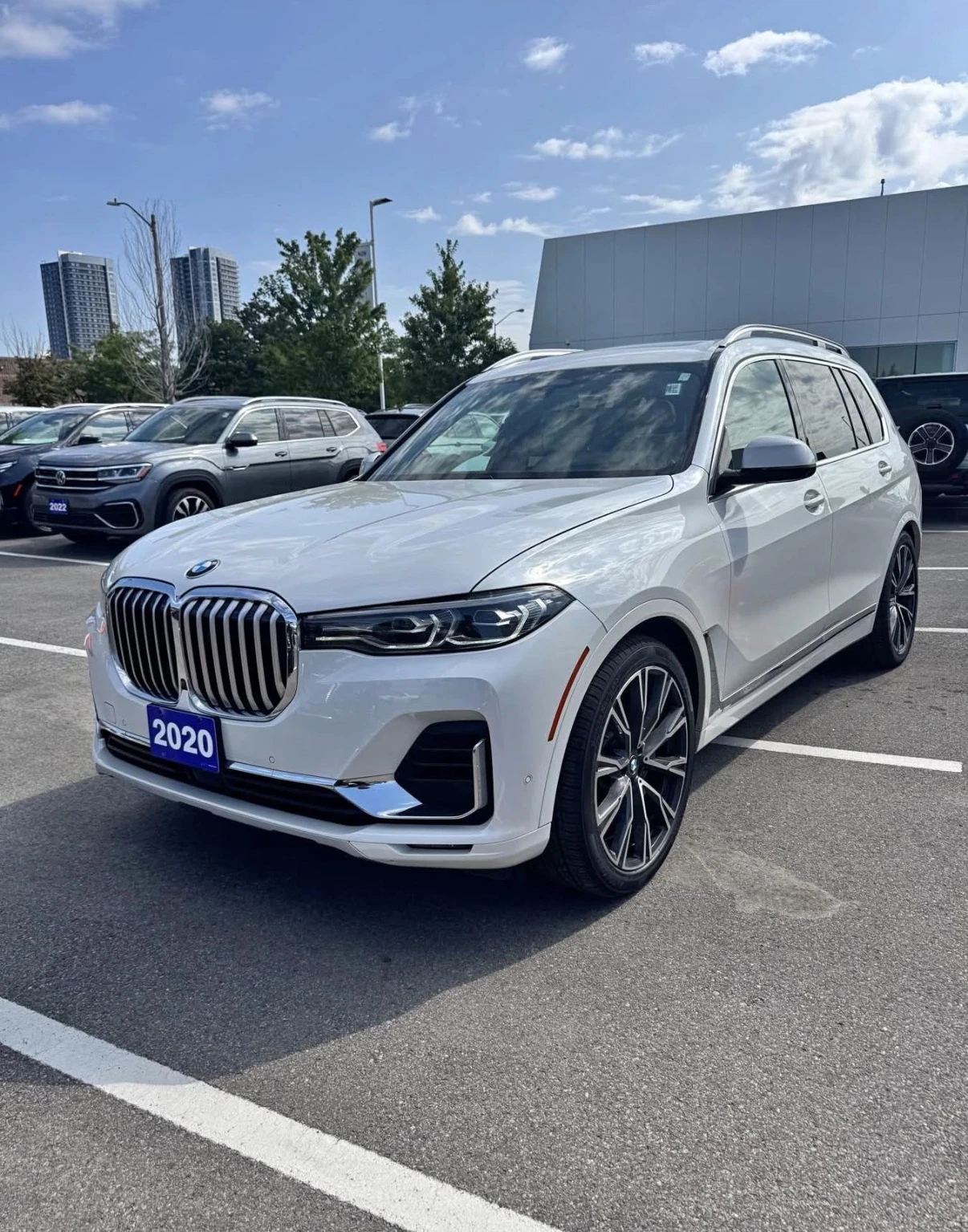 BMW X7 40I * INDIVIDUAL * 360 * БЯЛ САЛОН * 2+ 3+ 2 * 