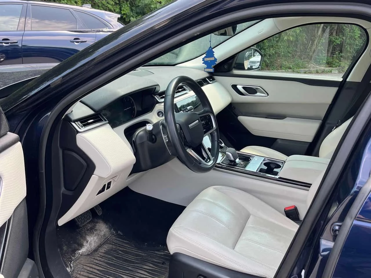 Land Rover Range Rover Velar * S * CARFAX * ЦЕНА ДО БГ, снимка 7 - Автомобили и джипове - 55546447