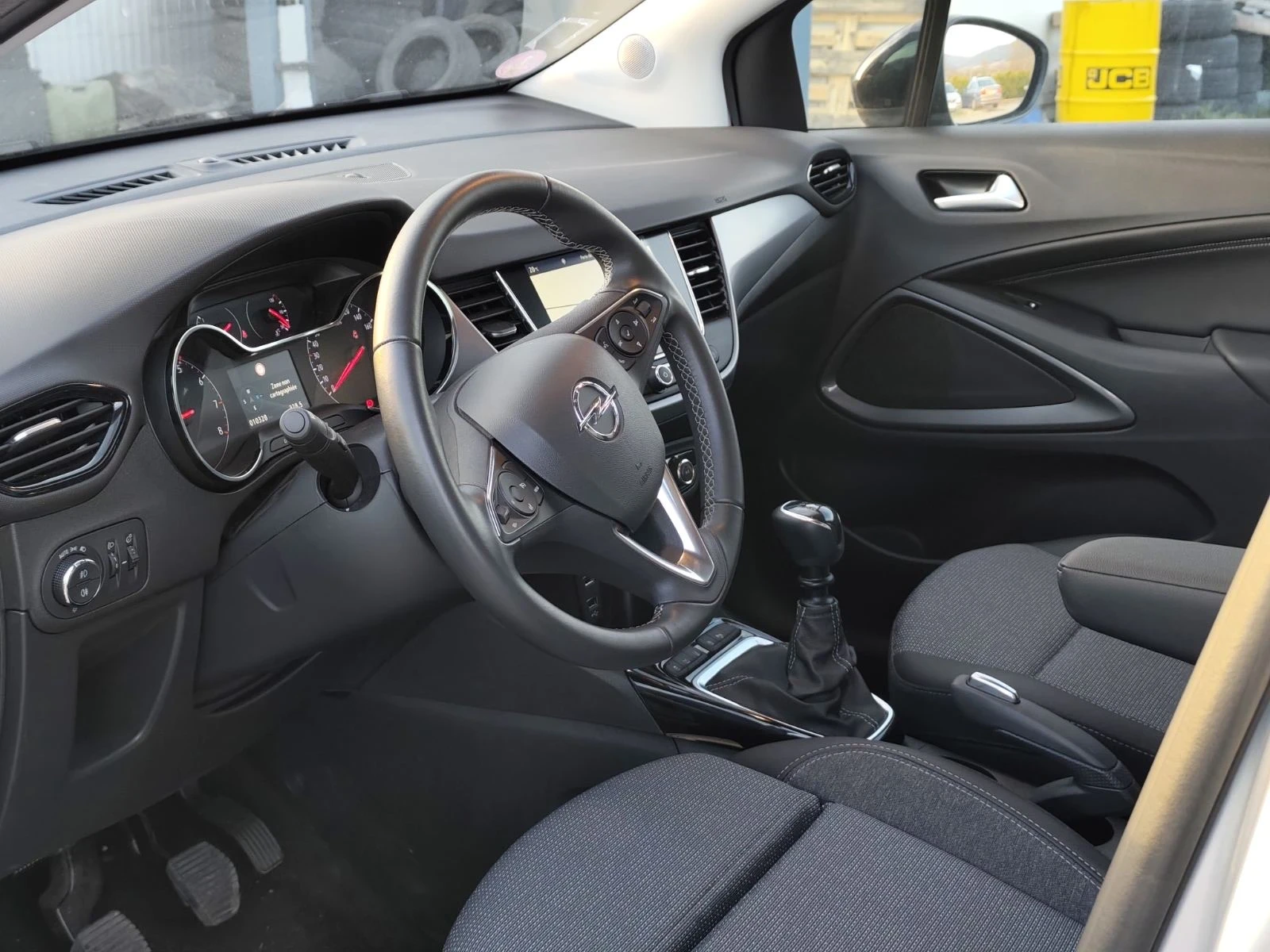 Opel Crossland X Нова, снимка 9 - Автомобили и джипове - 55753545