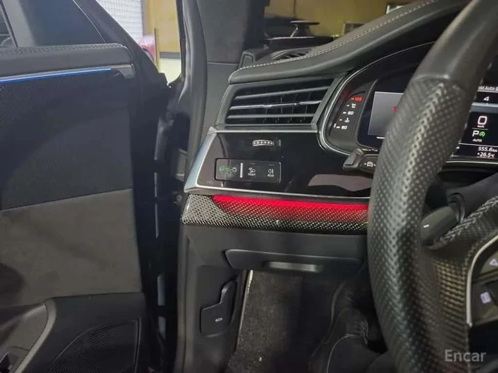 Audi SQ8, снимка 12 - Автомобили и джипове - 56688478