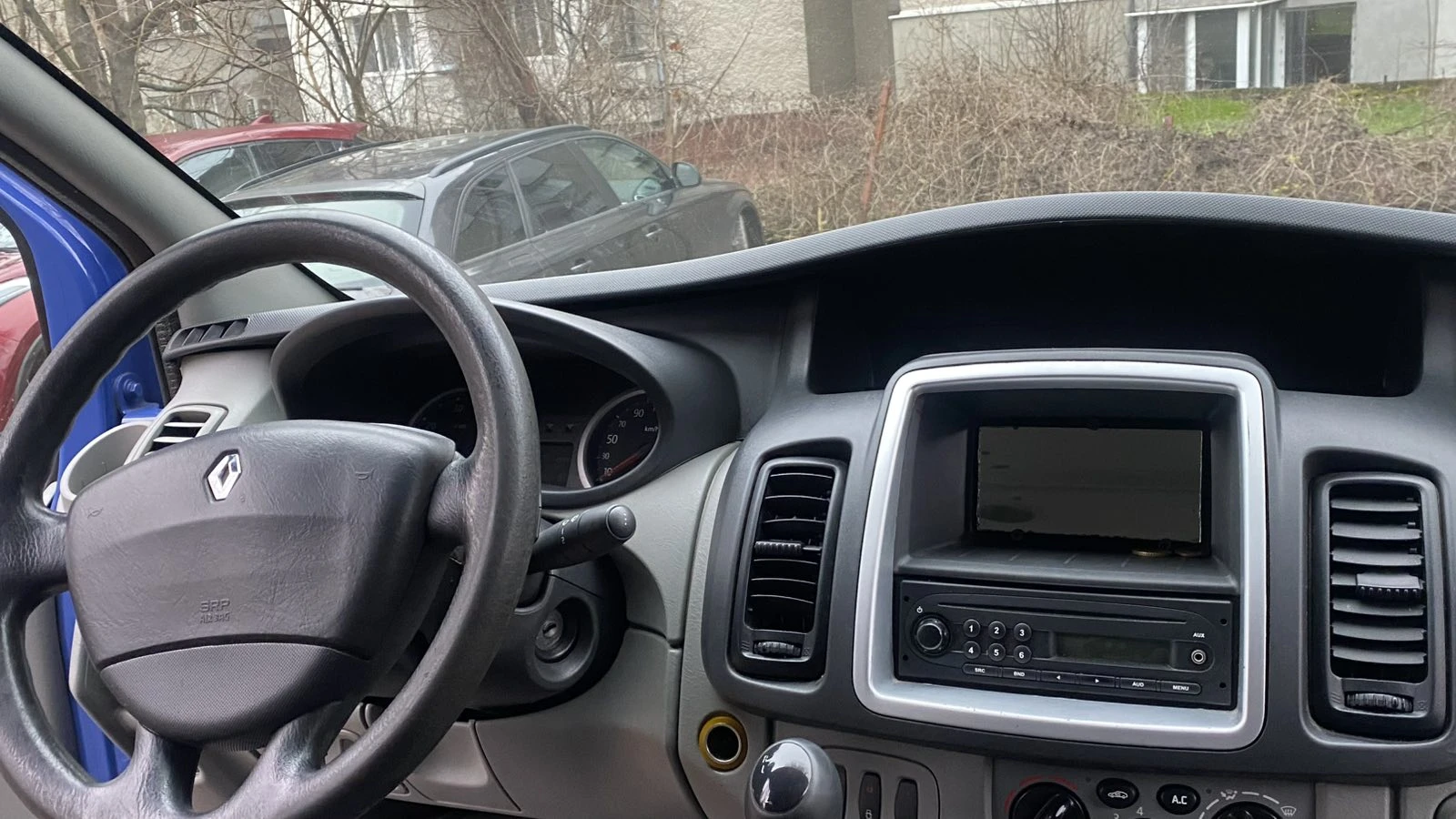 Renault Trafic 8+ 1, снимка 8 - Бусове и автобуси - 55657027