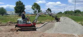 Багер Takeuchi TB 016, снимка 3