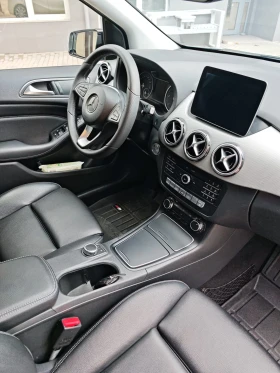 Mercedes-Benz B 200, снимка 12
