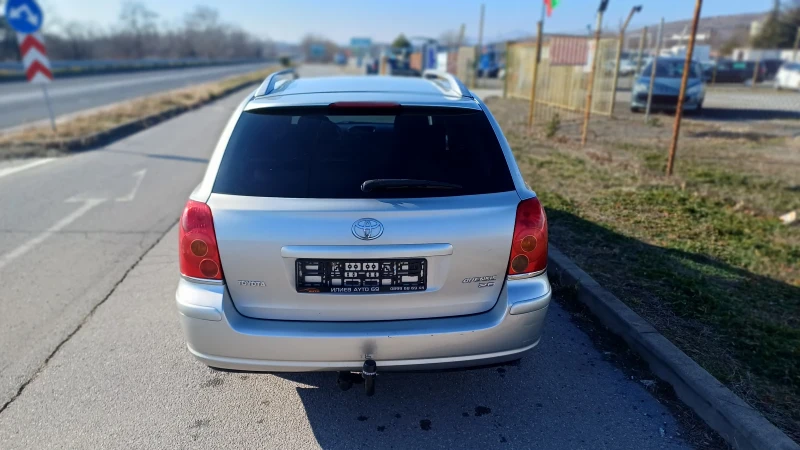 Toyota Avensis 2.0 D4D 116 k.c., снимка 4 - Автомобили и джипове - 48614370