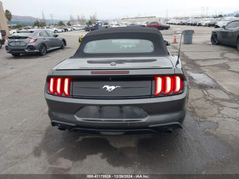 Ford Mustang, снимка 5 - Автомобили и джипове - 48718092