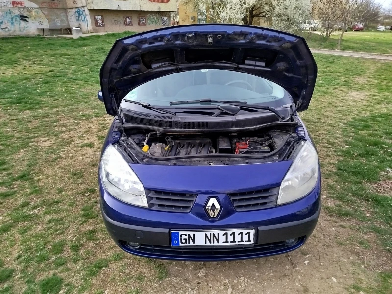 Renault Scenic 1.4i, снимка 14 - Автомобили и джипове - 49598860