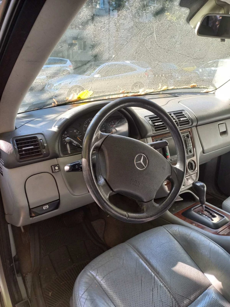 Mercedes-Benz ML 320, снимка 7 - Автомобили и джипове - 52588089