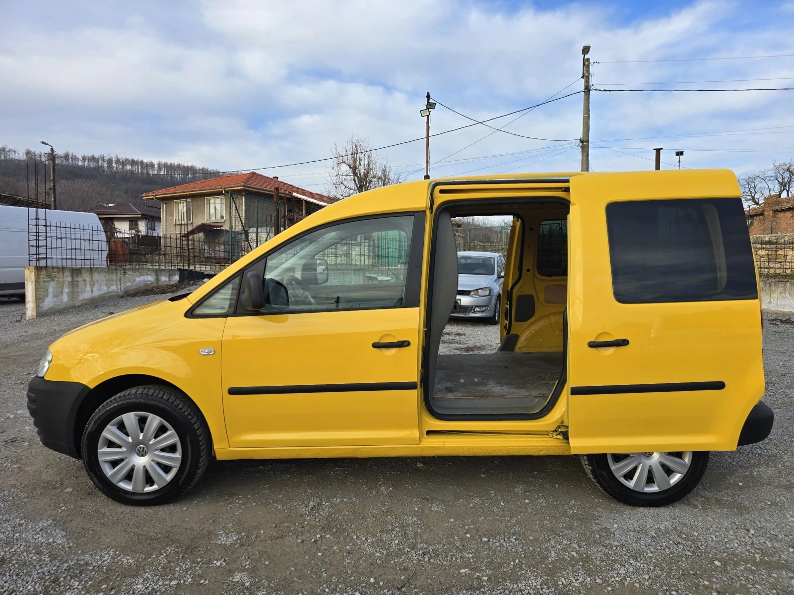 VW Caddy 2.0 SDI 75 К.С. - изображение 8