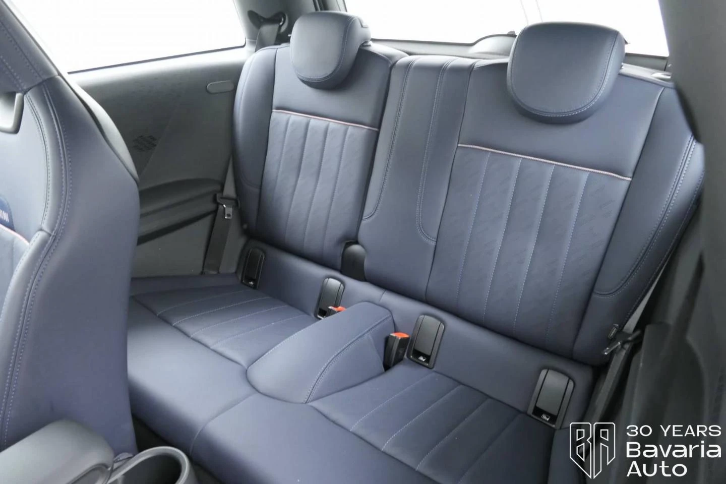 Mini Cooper C 1, 5 Steptronic - изображение 8