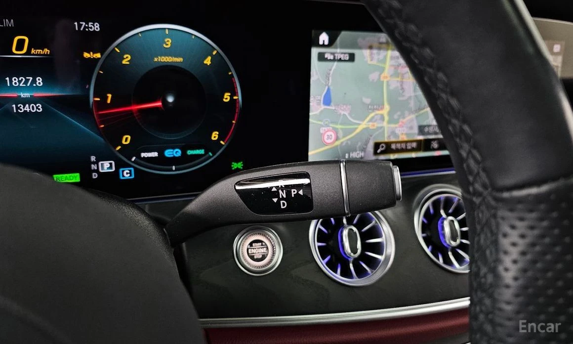 Mercedes-Benz CLS 300, снимка 9 - Автомобили и джипове - 53729246