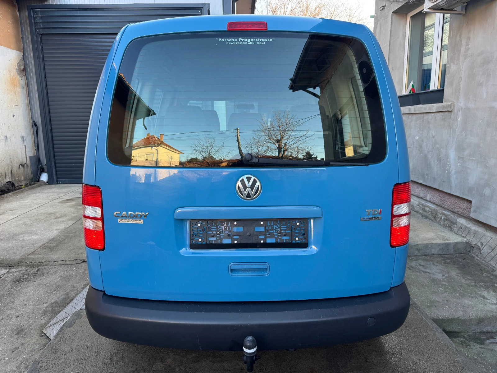 VW Caddy 1.6TDi, снимка 6 - Автомобили и джипове - 53815434