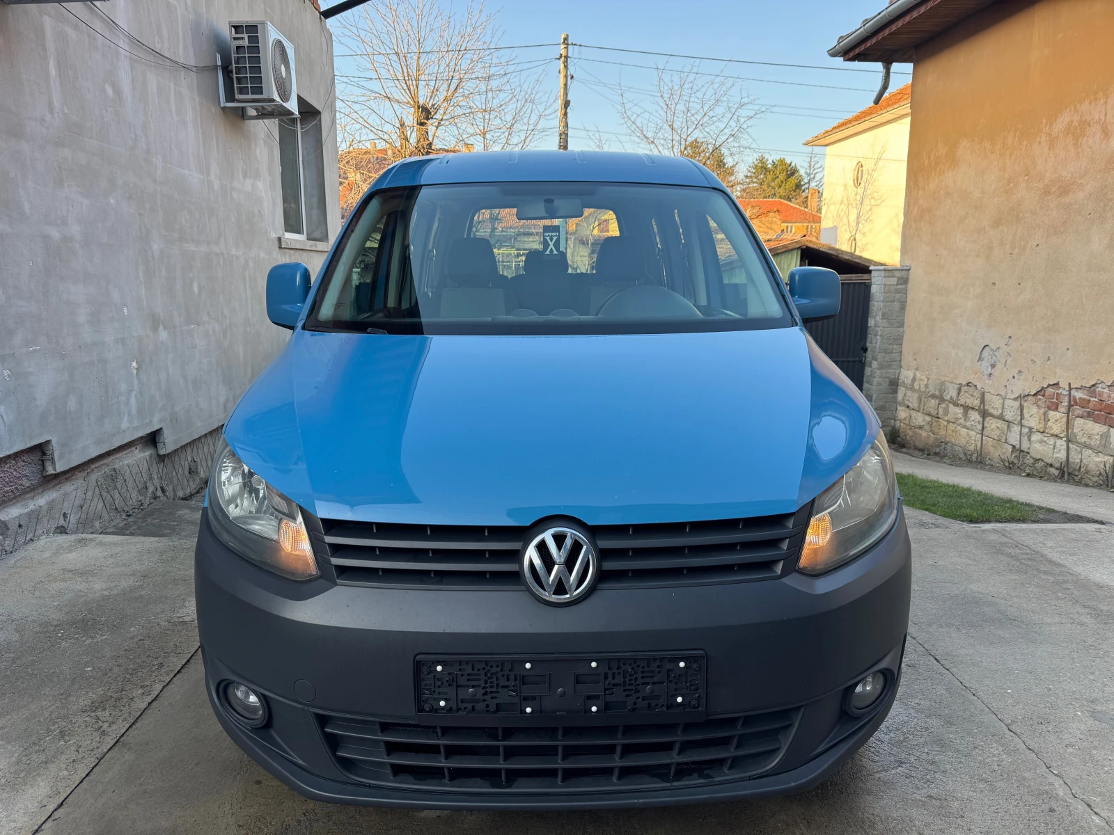 VW Caddy 1.6TDi, снимка 5 - Автомобили и джипове - 53815434