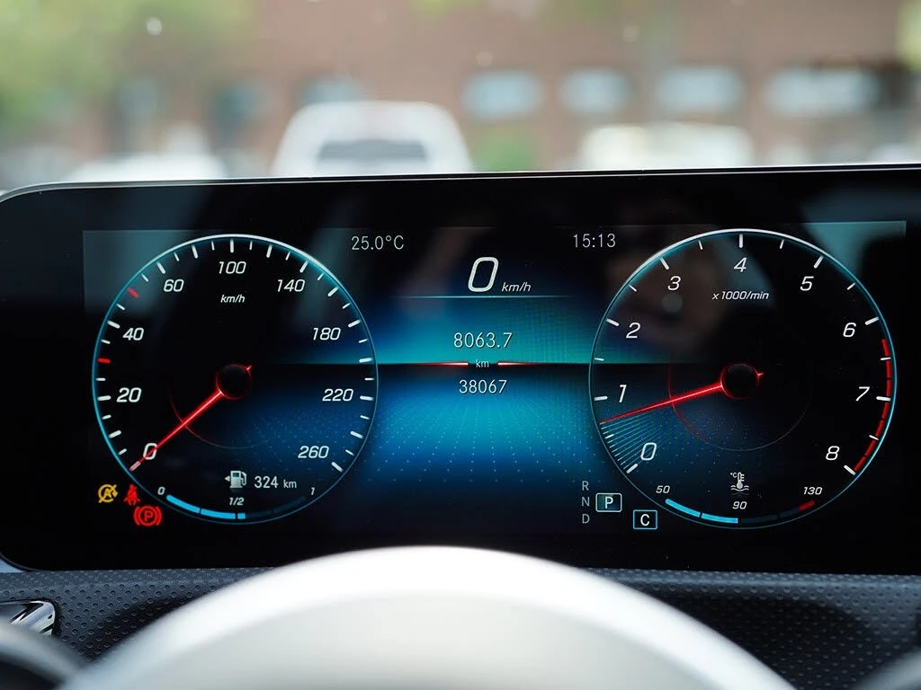 Mercedes-Benz CLA * АвтоКредит * (ЦЕНА ДО БГ), снимка 13 - Автомобили и джипове - 53987911