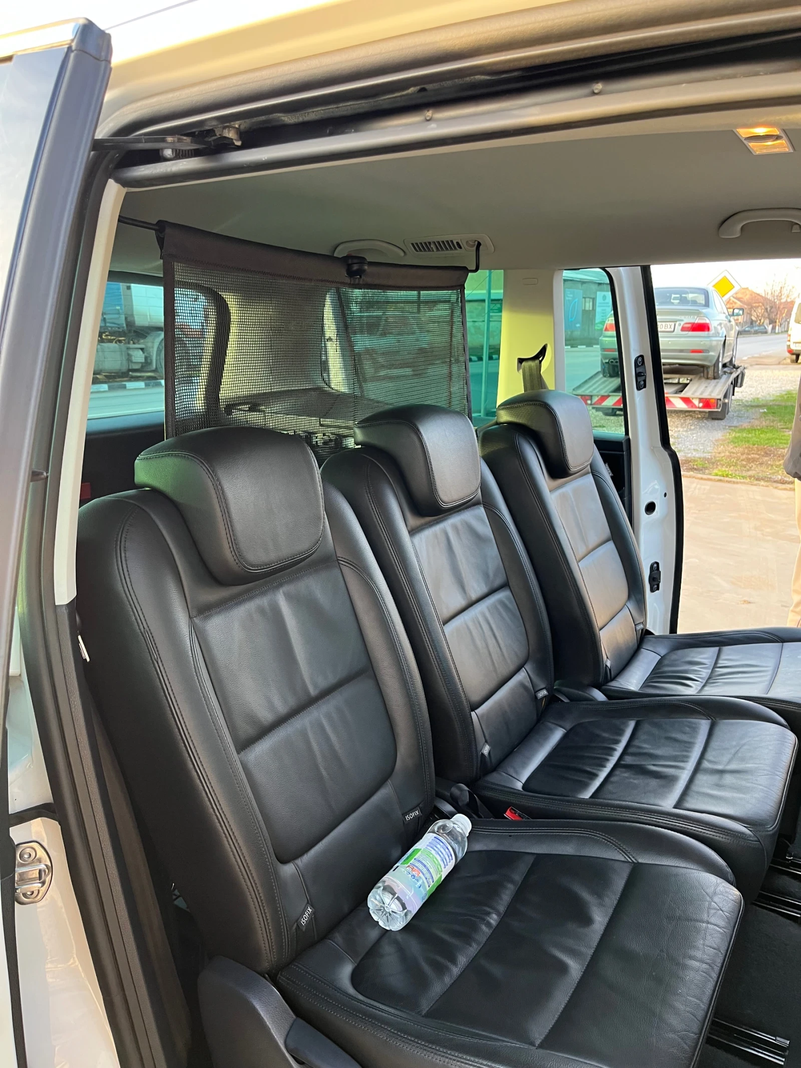 VW Sharan УНИКАЛНА (ПЕРФЕКТНА), снимка 12 - Автомобили и джипове - 54068429