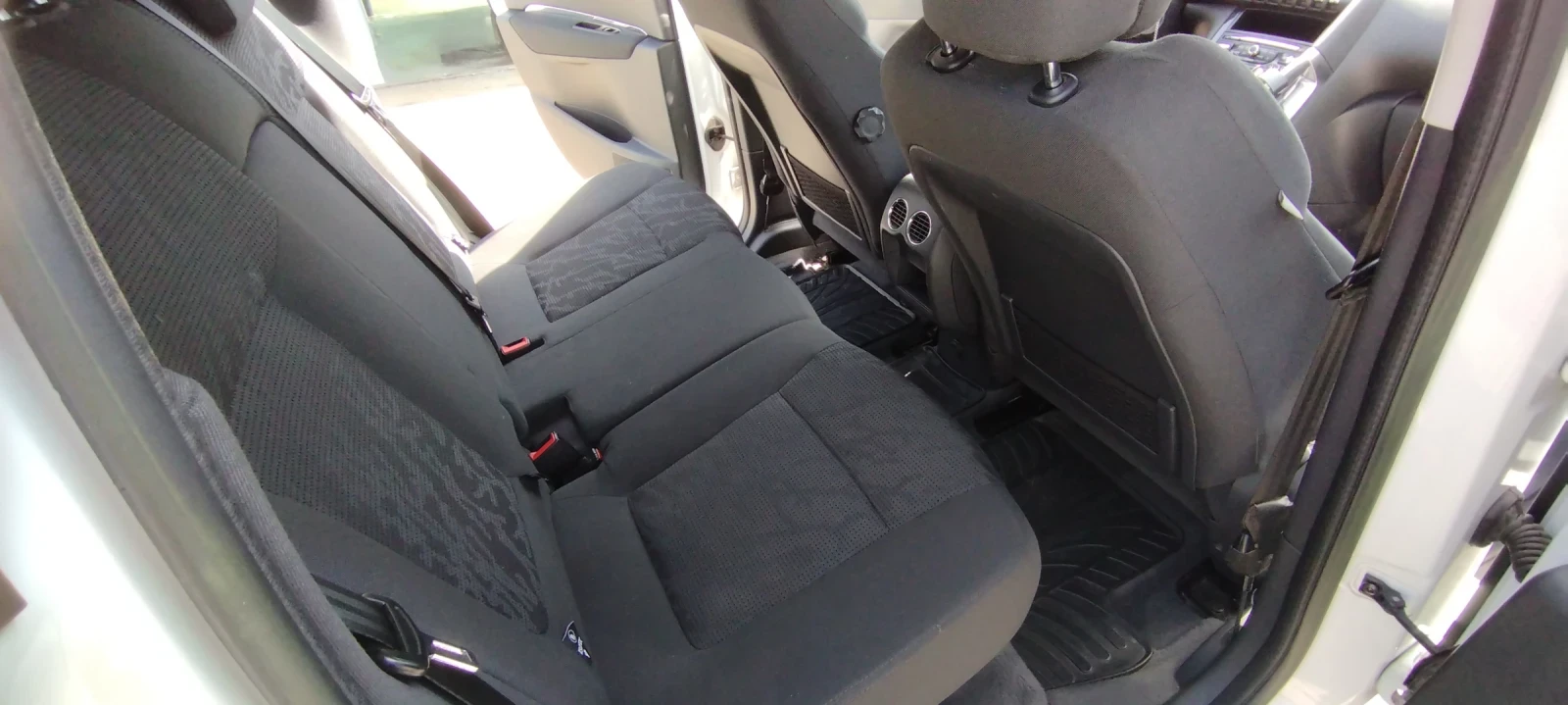 Peugeot 3008 2.0 HDI Hybrid 4, 4x4, снимка 10 - Автомобили и джипове - 54179254