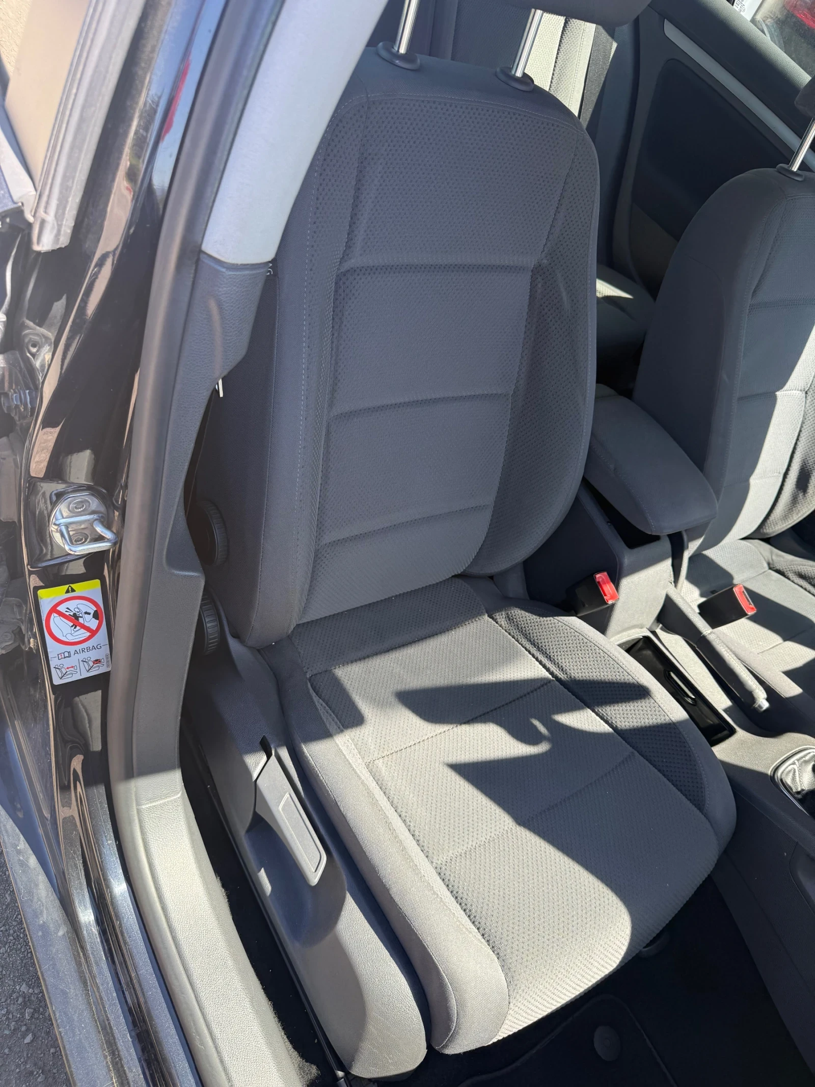 VW Golf 1.9TDI  , снимка 6 - Автомобили и джипове - 54305106