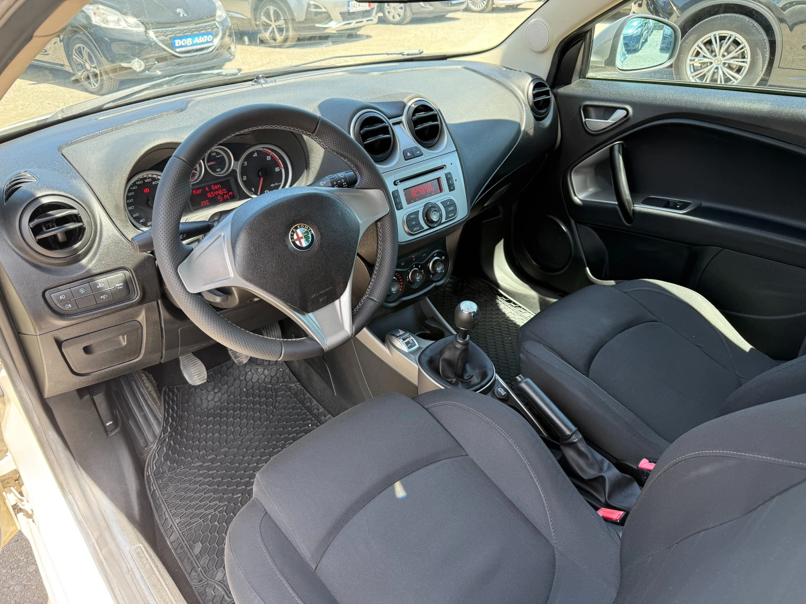 Alfa Romeo MiTo 1.3M-JET-85k.c-6 скорусти-ел пакет-Италия, снимка 9 - Автомобили и джипове - 54596380