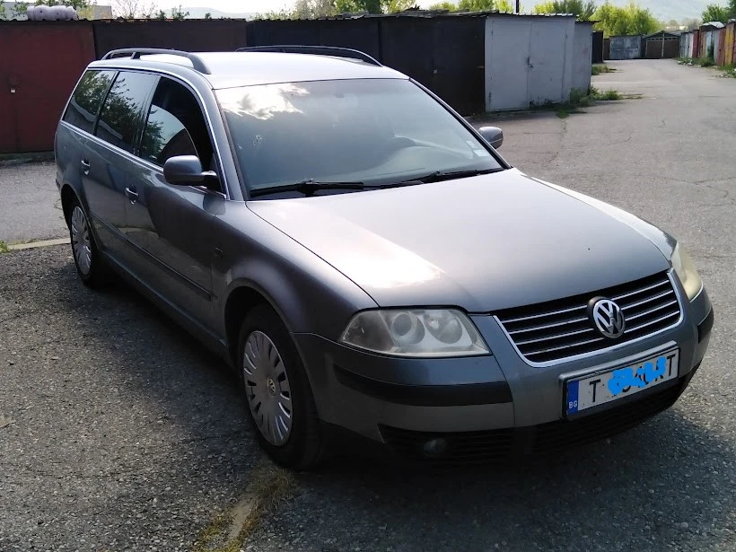 VW Passat 1.9 tdi, снимка 5 - Автомобили и джипове - 54608453