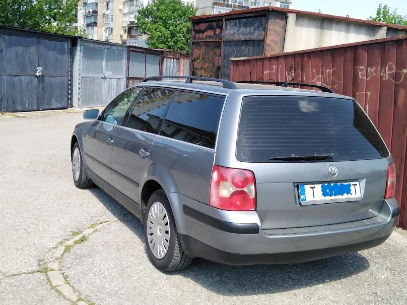 VW Passat 1.9 tdi, снимка 2 - Автомобили и джипове - 54608453