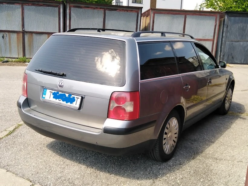 VW Passat 1.9 tdi, снимка 3 - Автомобили и джипове - 54608453