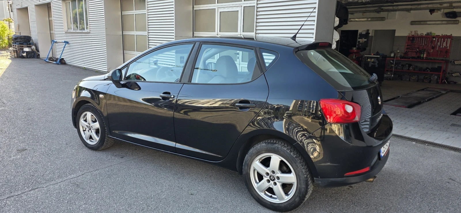 Seat Ibiza 1.9TDI 105, снимка 4 - Автомобили и джипове - 55227539