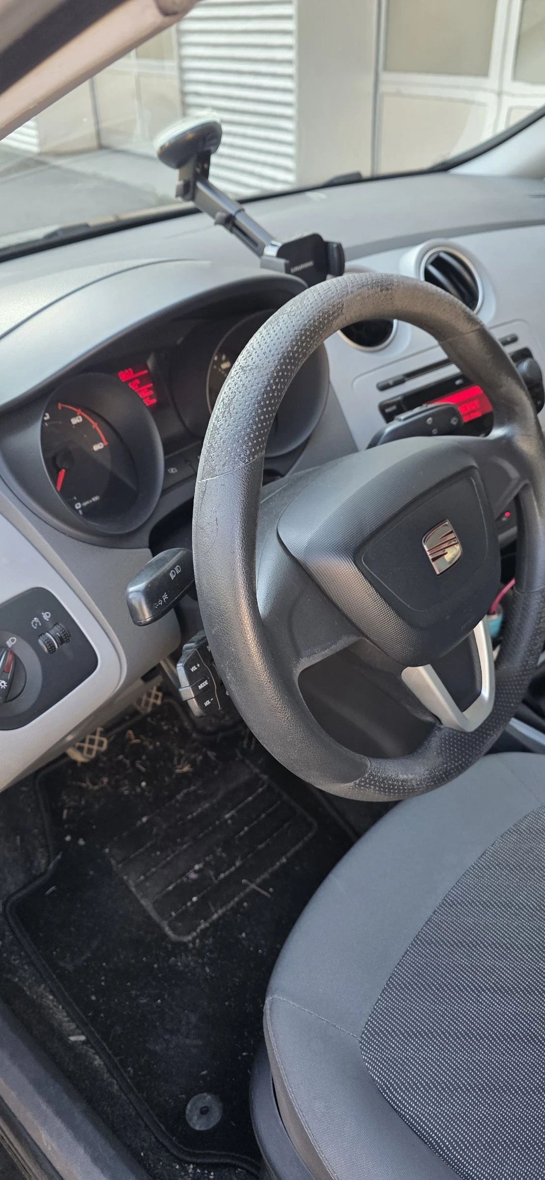 Seat Ibiza 1.9TDI 105, снимка 10 - Автомобили и джипове - 55227539