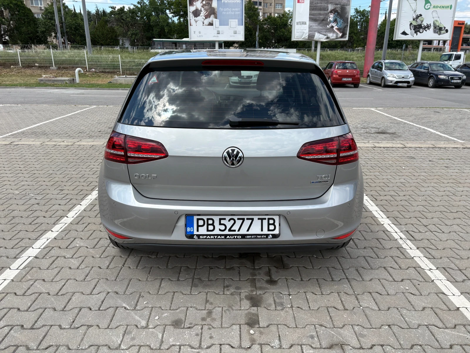 VW Golf Bluemotion/metan/1.4TGI/DSG/, снимка 4 - Автомобили и джипове - 54983517