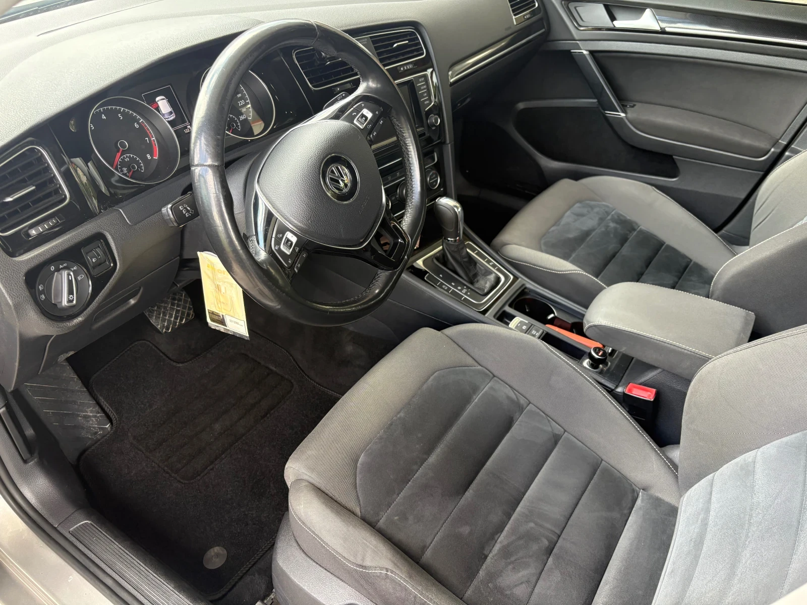 VW Golf Bluemotion/metan/1.4TGI/DSG/, снимка 12 - Автомобили и джипове - 54983517