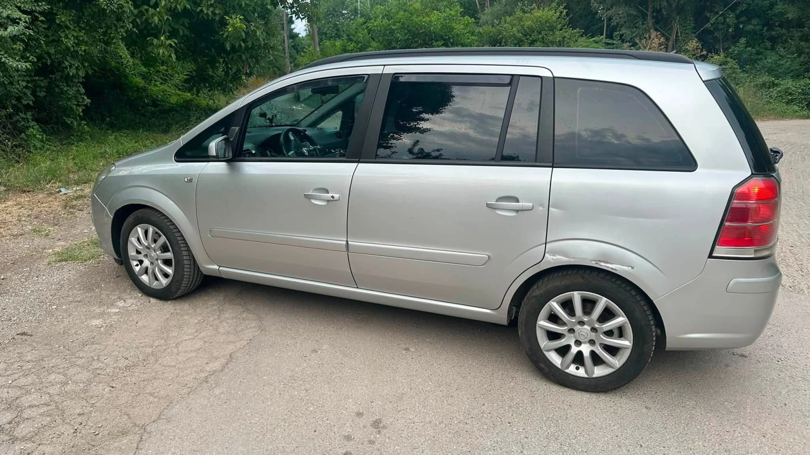 Opel Zafira, снимка 3 - Автомобили и джипове - 55412647