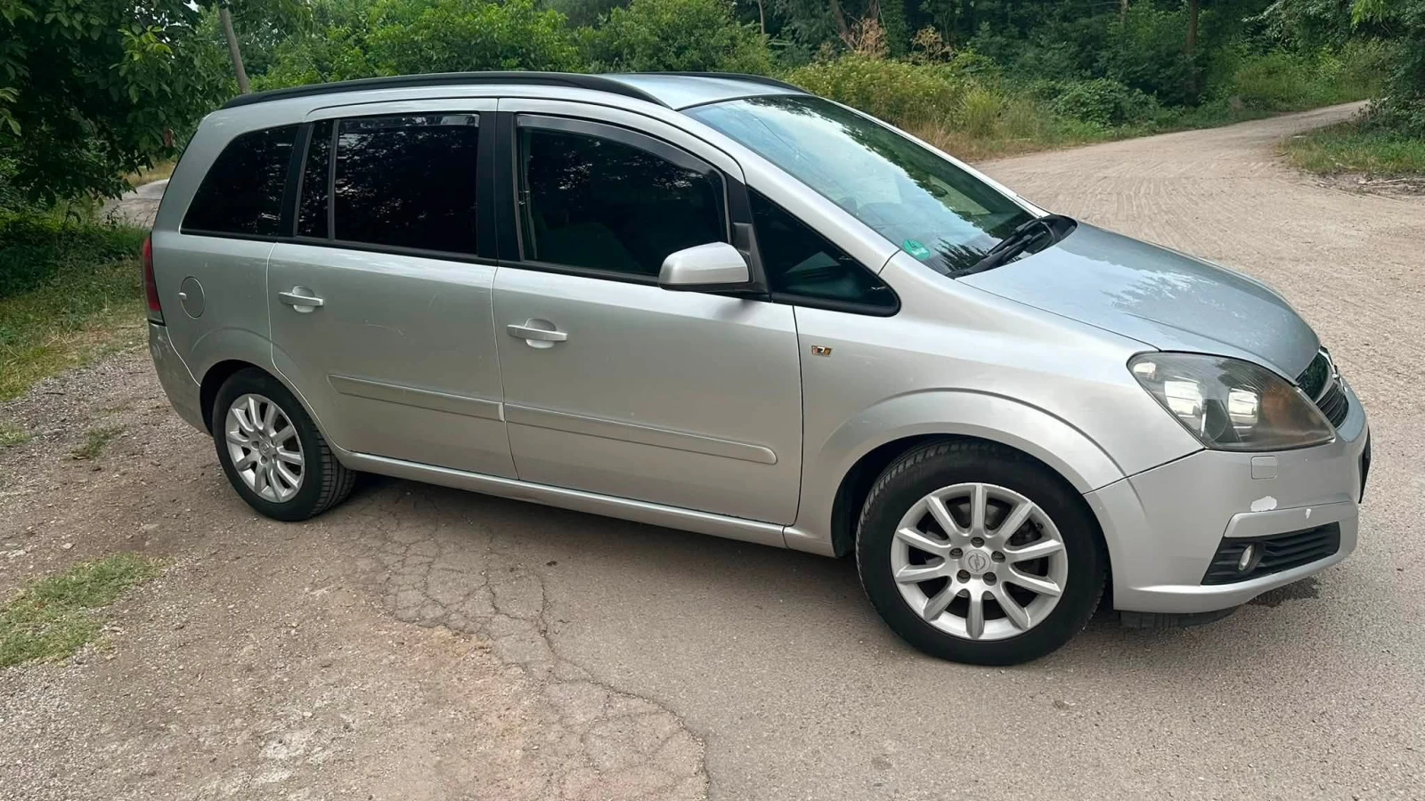 Opel Zafira, снимка 4 - Автомобили и джипове - 55412647