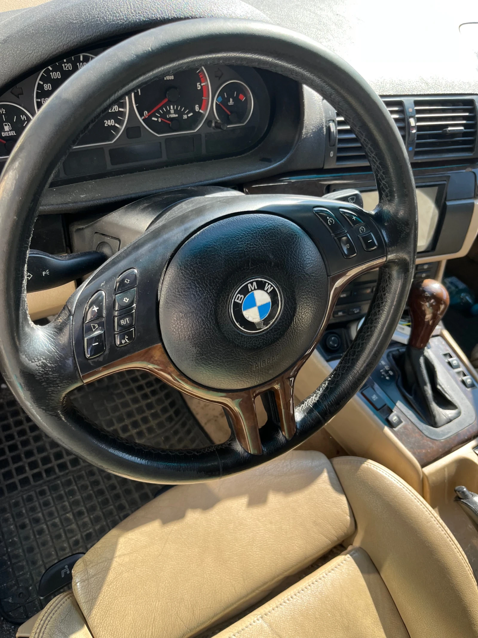 BMW 330 Има чип, снимка 2 - Автомобили и джипове - 55704045