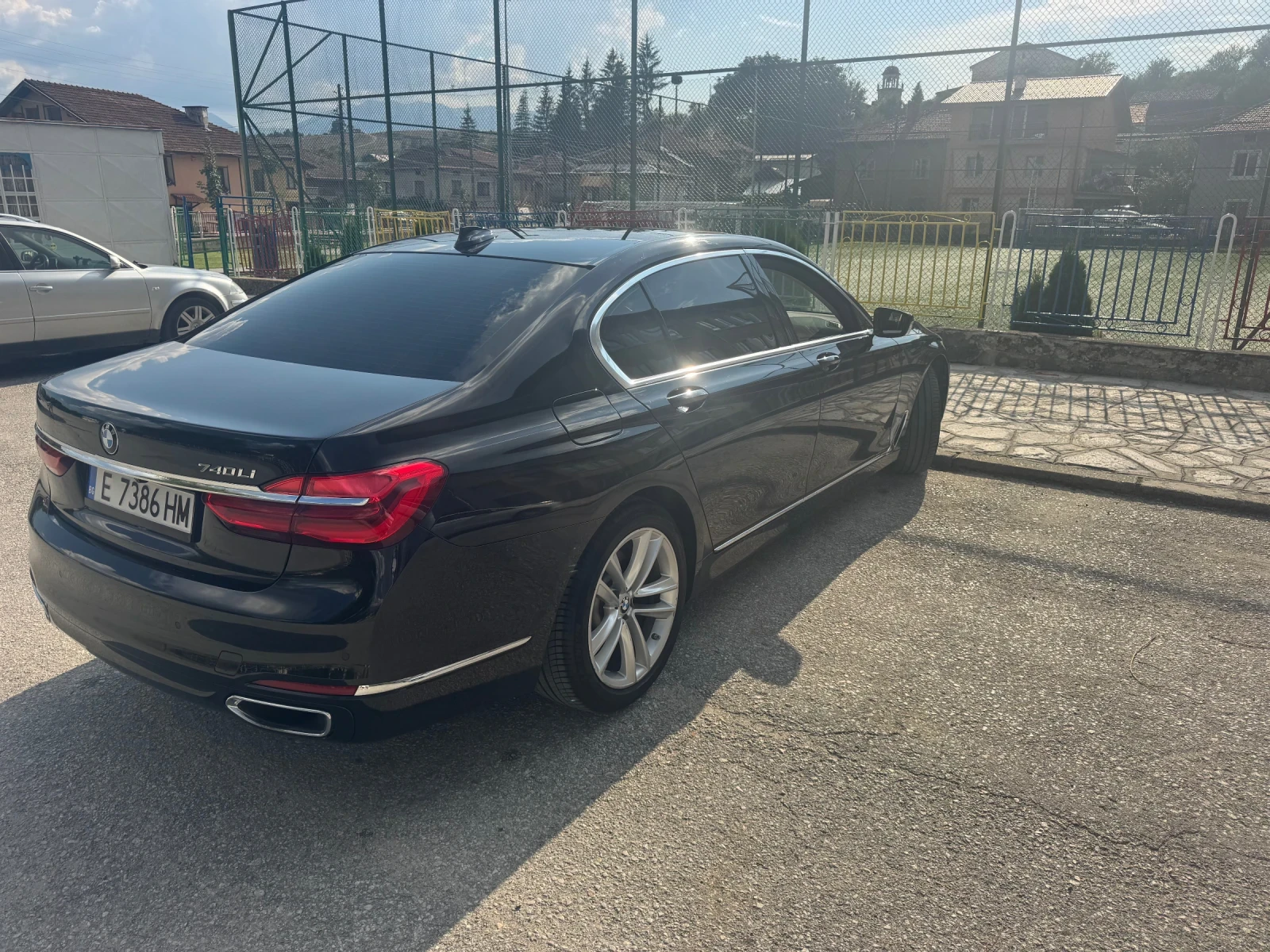 BMW 740
