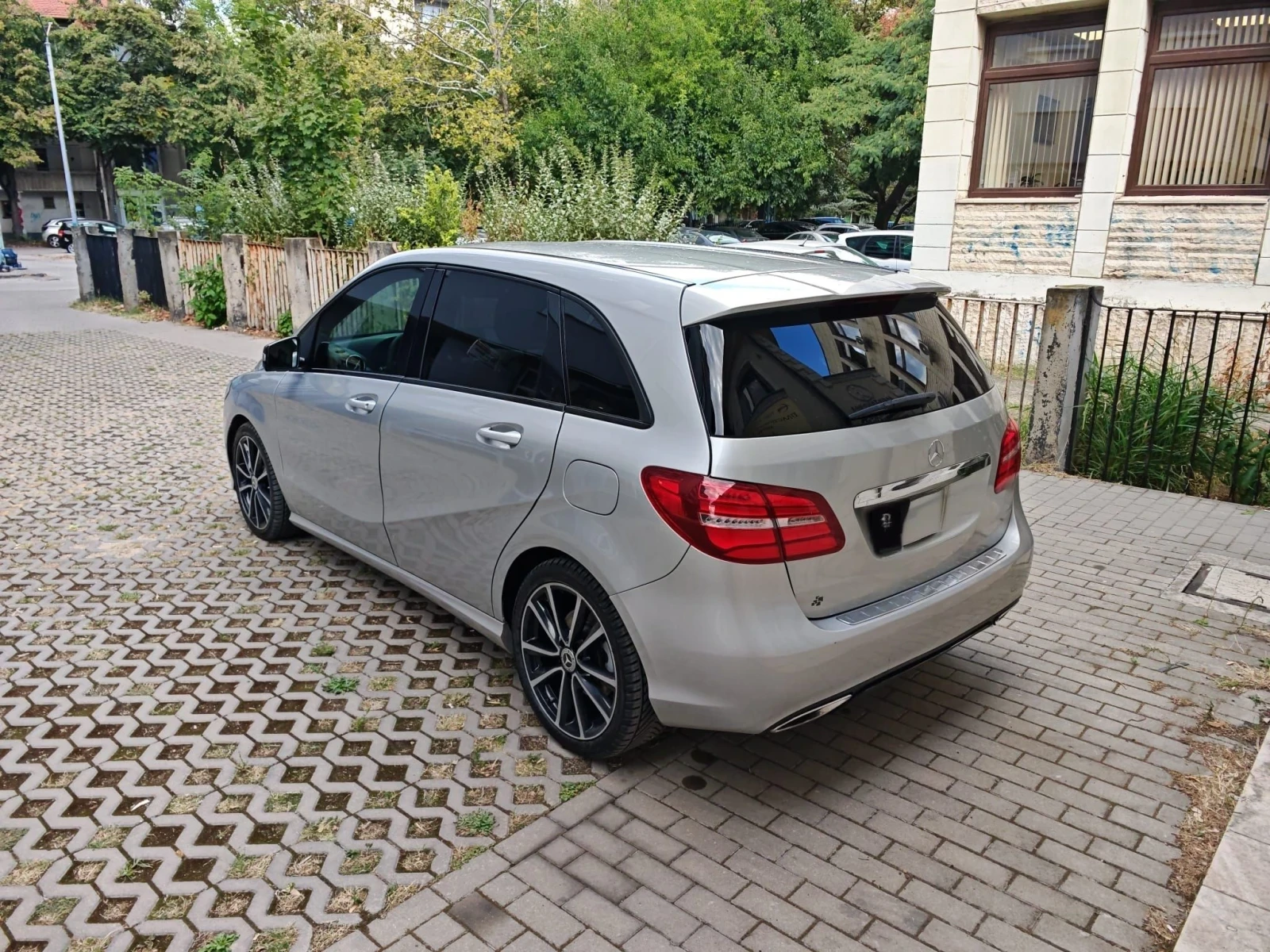 Mercedes-Benz B 200, снимка 9 - Автомобили и джипове - 56207848