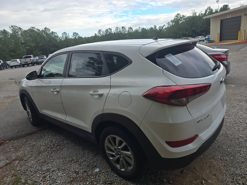 Hyundai Tucson AWD  2.0L , снимка 5 - Автомобили и джипове - 47494311