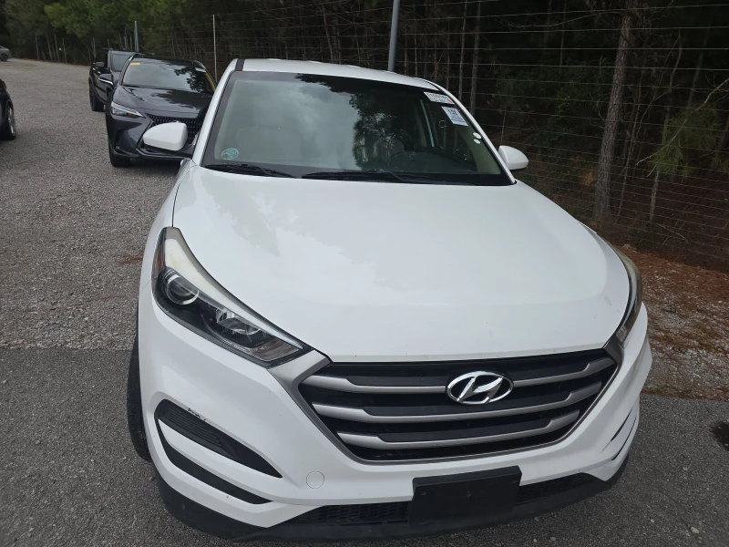 Hyundai Tucson AWD  2.0L , снимка 2 - Автомобили и джипове - 47494311