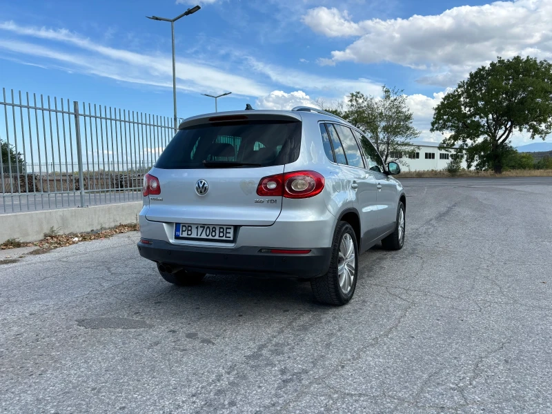 VW Tiguan, снимка 4 - Автомобили и джипове - 47633520