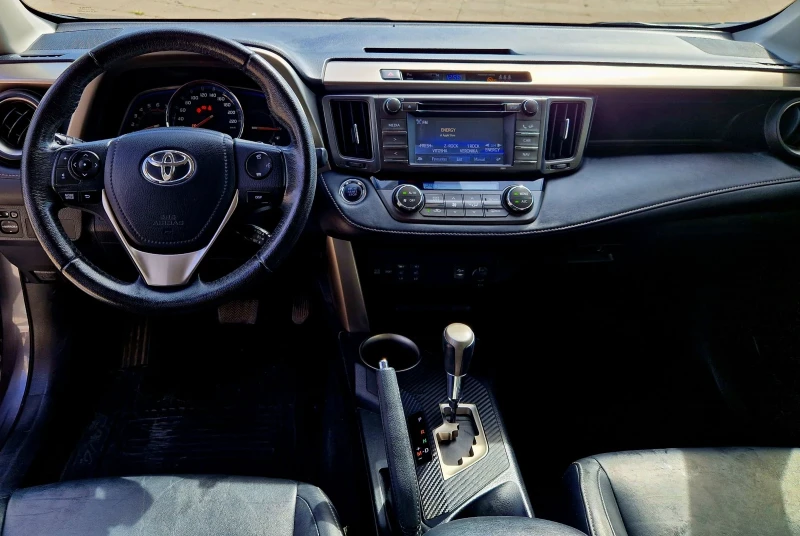 Toyota Rav4 2.2 D 4WD, снимка 13 - Автомобили и джипове - 48954814