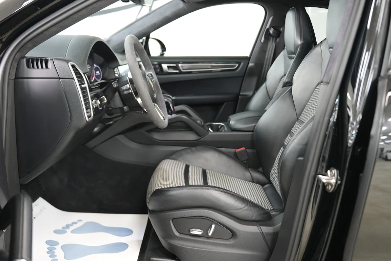 Porsche Cayenne Coupe 3.0 Sport Chrono, снимка 9 - Автомобили и джипове - 49799082